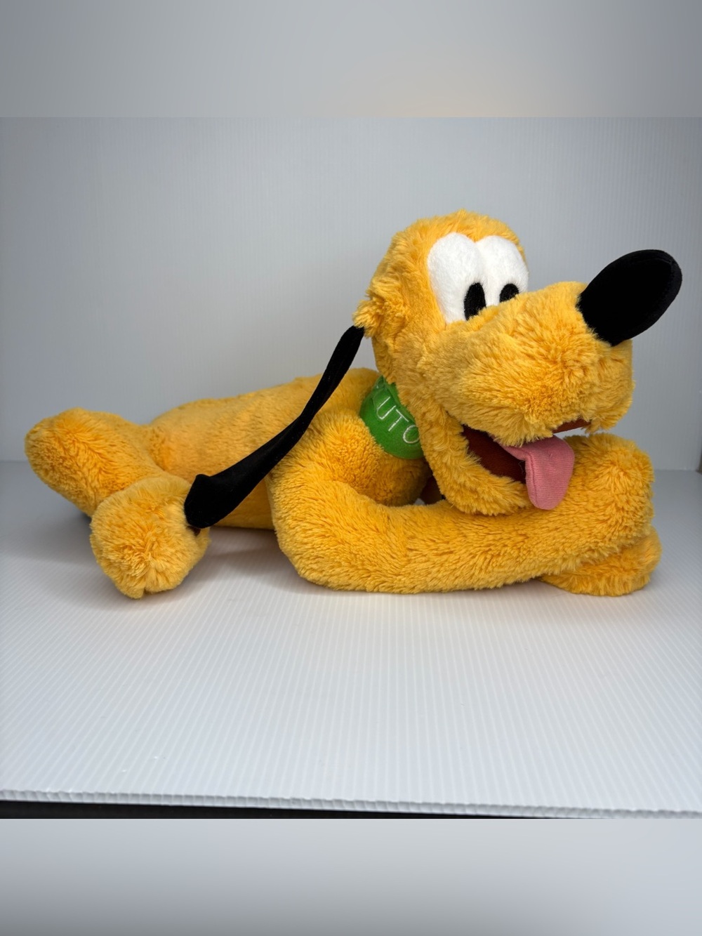 Walt Disney World Park Pluto Plush 16in Stuffed Animal Childrens Toy Yellow Dog